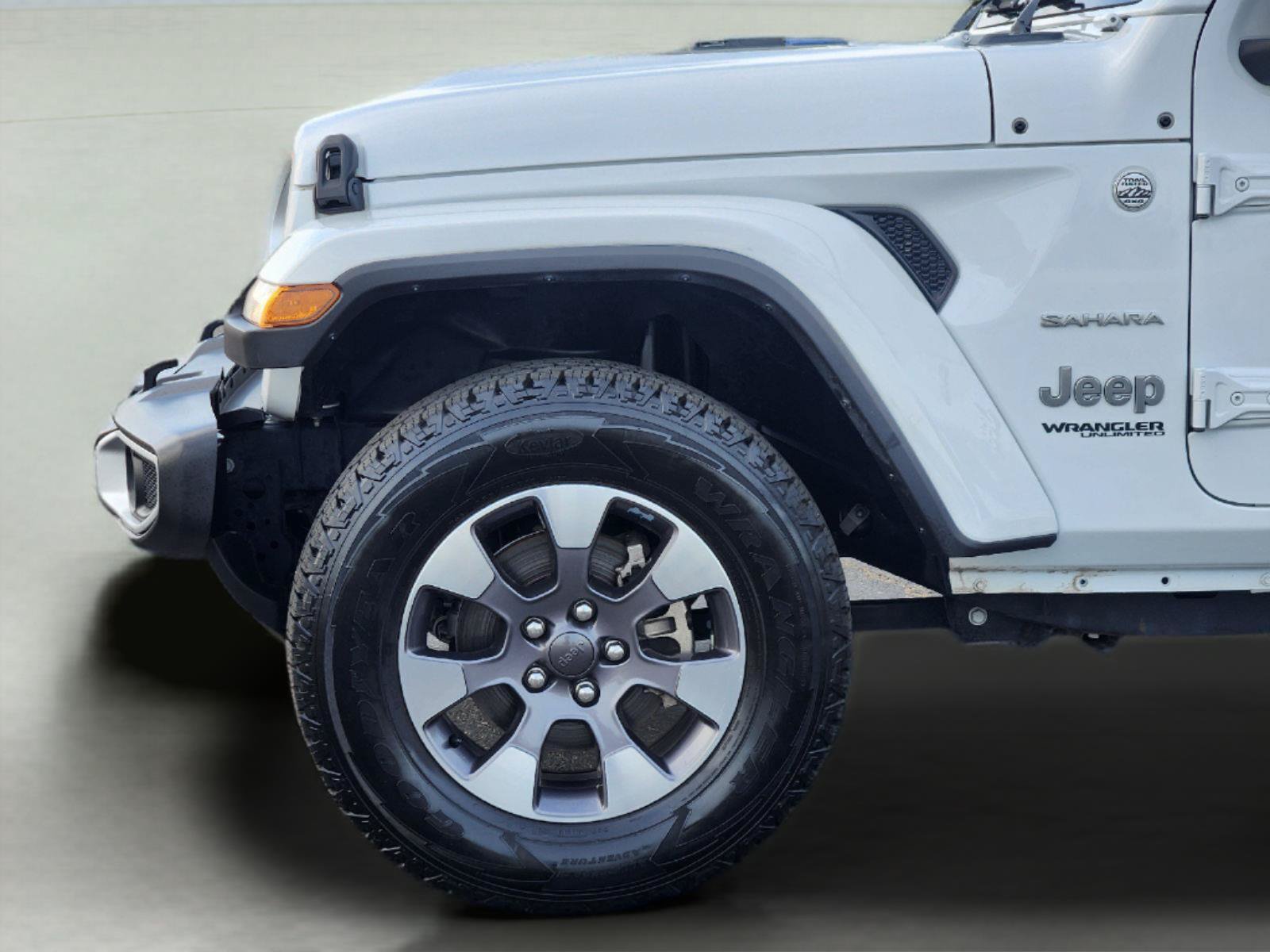 Used 2021 Jeep Wrangler Unlimited Sahara AWD/4WD image 10