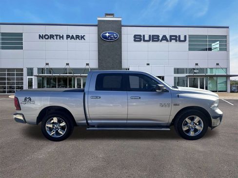 Used 2017 RAM 1500 Lone Star image 2