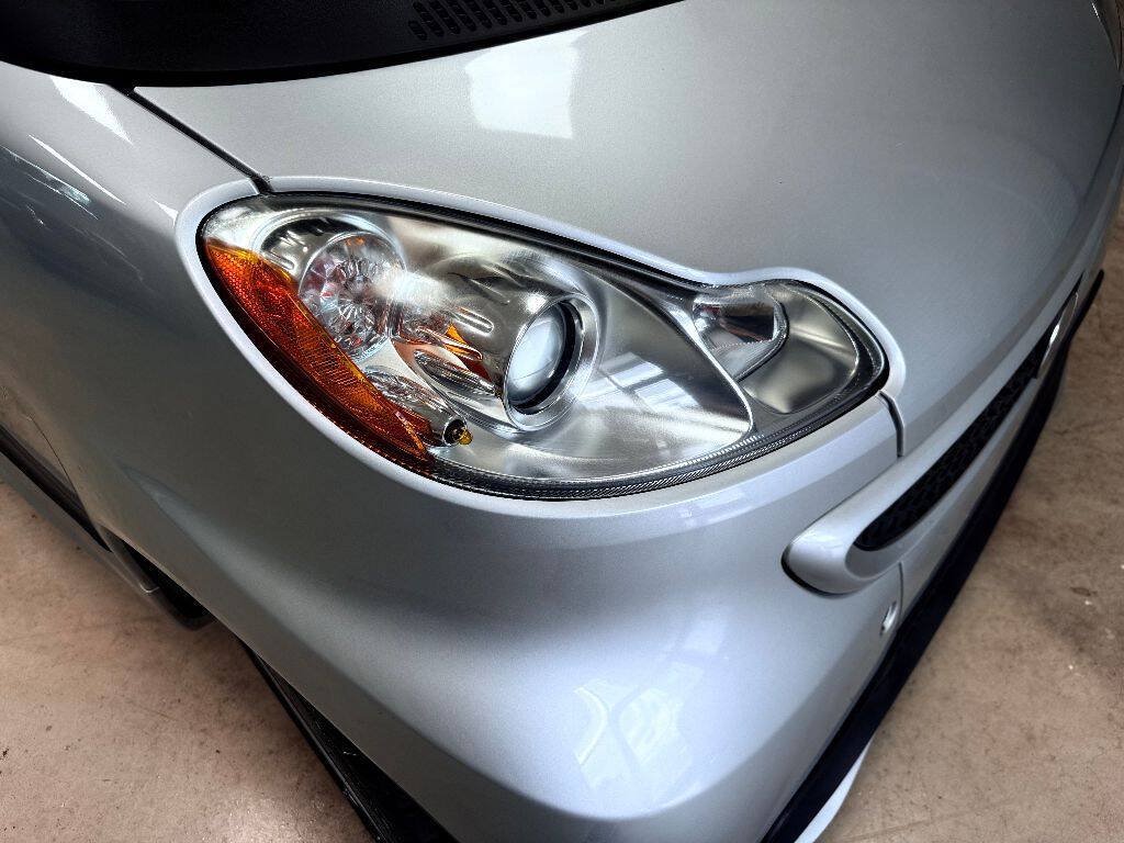 Used 2015 smart fortwo electric drive RWD image 30