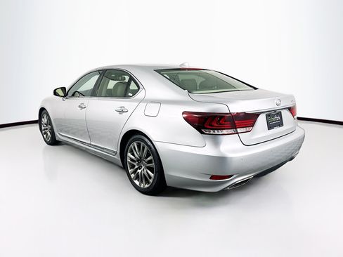 Used 2017 Lexus LS 460 w/ Comfort Package RWD image 5