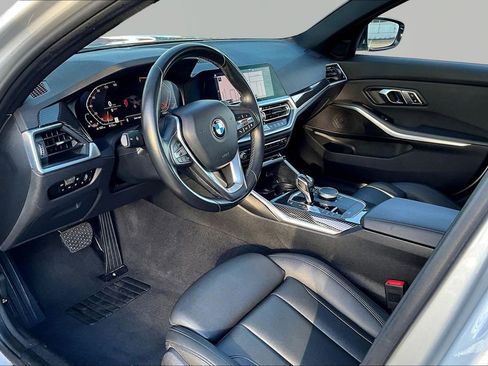 Used 2019 BMW 330i Sedan w/ Convenience Package image 15