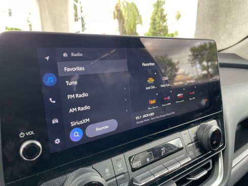 Used 2025 Toyota Grand Highlander XLE image 21