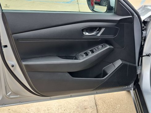 Used 2023 Honda Accord LX image 12