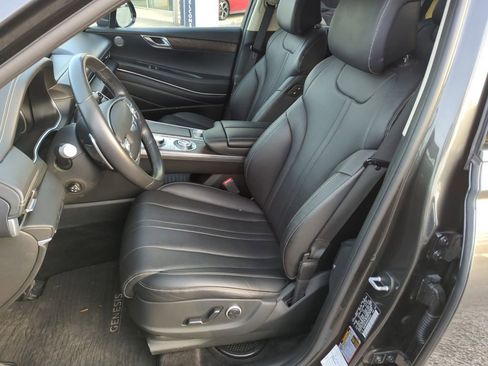 Used 2024 Genesis GV80 2.5T image 12