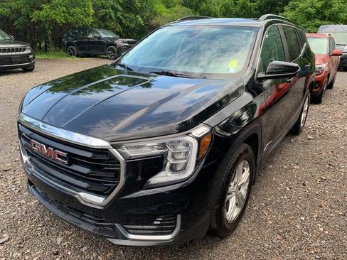 Used 2022 GMC Terrain SLE w/ Driver Convenience Package AWD/4WD image 1