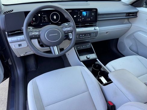 Certified 2025 Hyundai Kona SEL FWD image 2