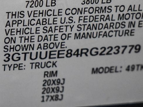 Used 2024 GMC Sierra 1500 AT4 w/ Technology Package AWD/4WD image 29