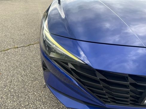 Used 2023 Hyundai Elantra SEL FWD image 11
