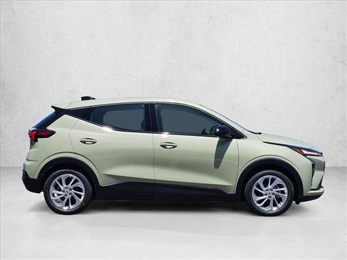 New 2027 Chevrolet Bolt LT w/ Comfort Package FWD image 5