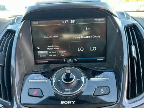 Used 2014 Ford Escape Titanium w/ Equipment Group 401A AWD/4WD image 19