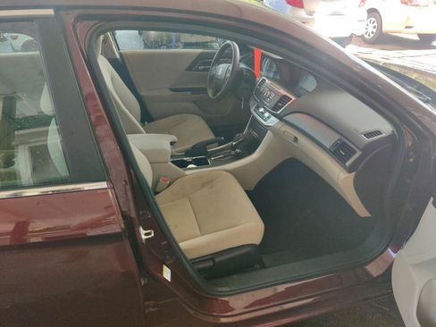 Used 2013 Honda Accord LX image 17