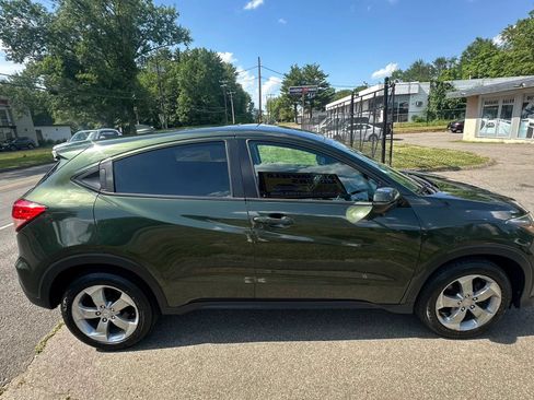 Used 2017 Honda HR-V EX image 4