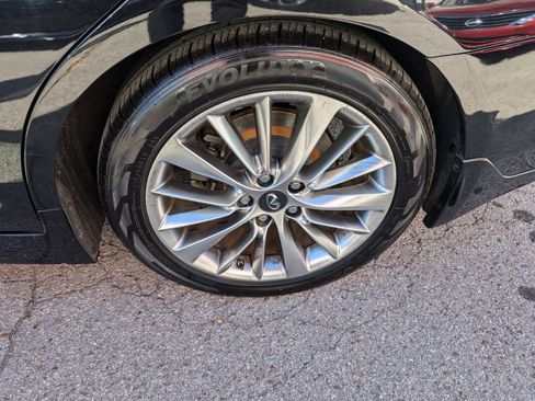 Used 2018 INFINITI Q50 Luxe w/ Essential Package (3.0T Luxe) image 26