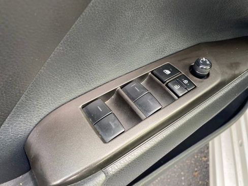 Used 2023 Toyota Camry SE image 20