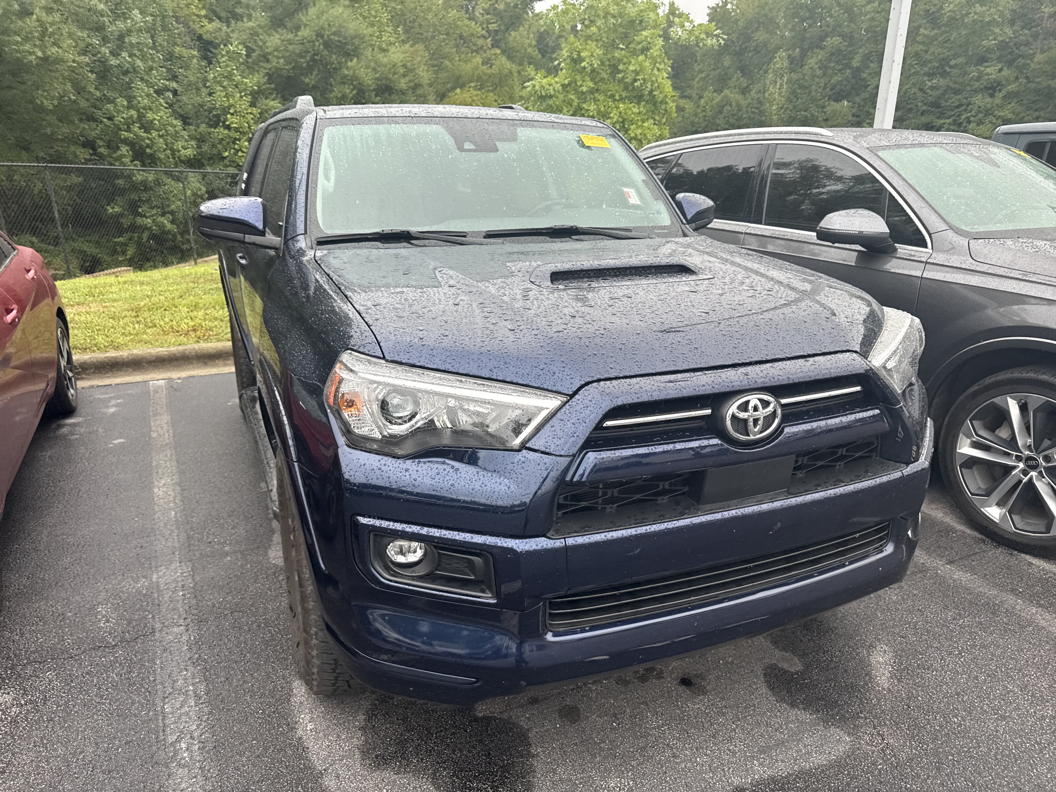 Used 2022 Toyota 4Runner TRD Sport AWD/4WD image 3