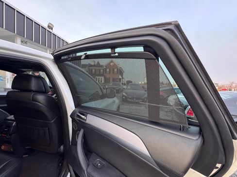Used 2014 BMW X6 M image 33