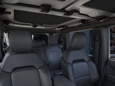 New 2025 Ford Bronco Badlands w/ Sasquatch Package AWD/4WD image 37