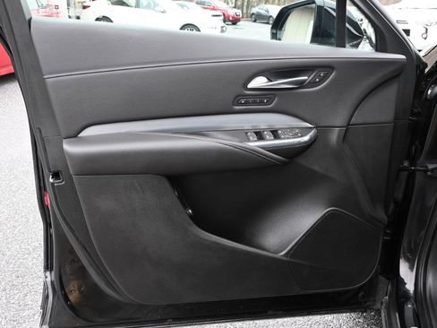 Used 2019 Cadillac XT4 Premium Luxury image 19