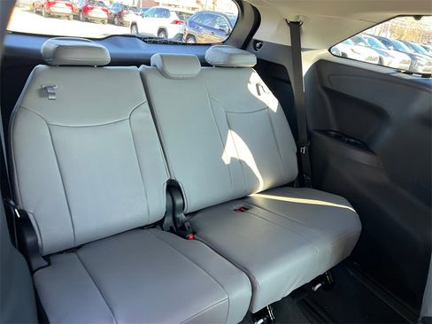 New 2026 Toyota Sienna XLE image 19