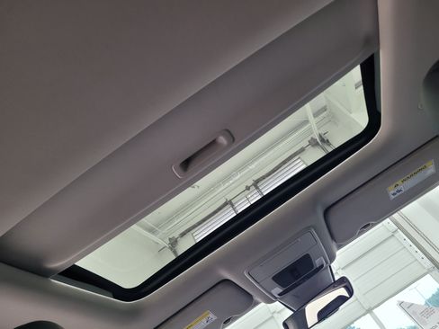 Used 2024 Honda CR-V EX-L image 18