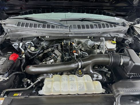 Used 2024 Ford Expedition Max XLT image 33