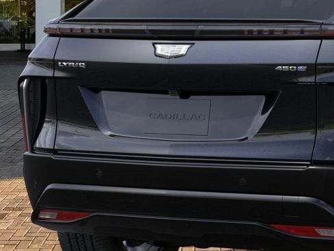 New 2024 Cadillac Lyriq Sport RWD image 14