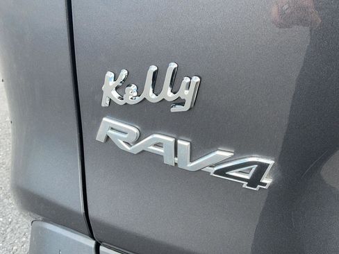 Used 2024 Toyota RAV4 LE image 33