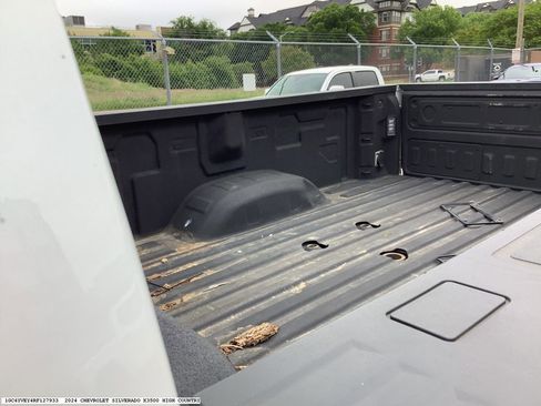 Used 2024 Chevrolet Silverado 3500 High Country w/ High Country Premium Package image 12