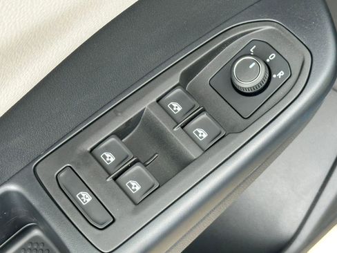 New 2025 Volkswagen Taos S FWD image 20