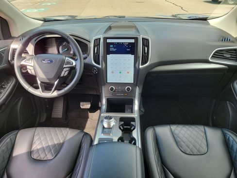 Used 2024 Ford Edge Titanium AWD/4WD image 11