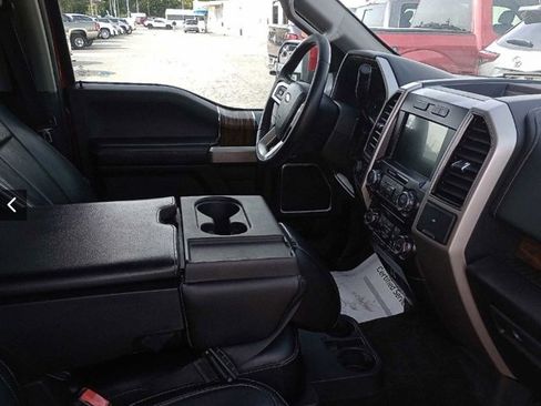Used 2018 Ford F150 Lariat image 5