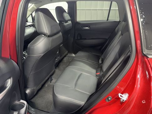 Used 2024 Toyota Corolla Cross XLE image 14