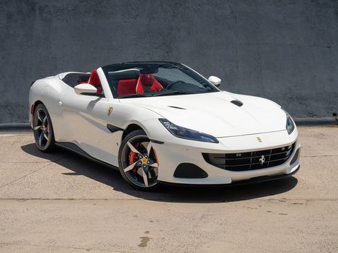 Used 2023 Ferrari Portofino M RWD image 1
