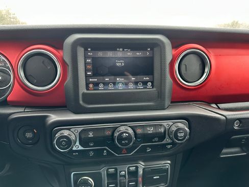 Used 2018 Jeep Wrangler Unlimited Rubicon image 20