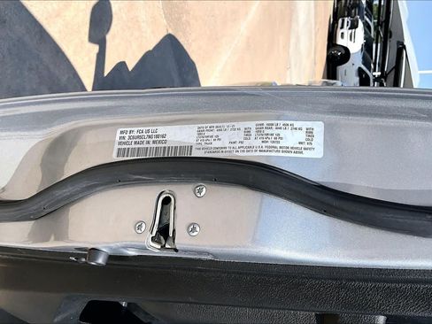 Used 2022 RAM 2500 Tradesman AWD/4WD image 31