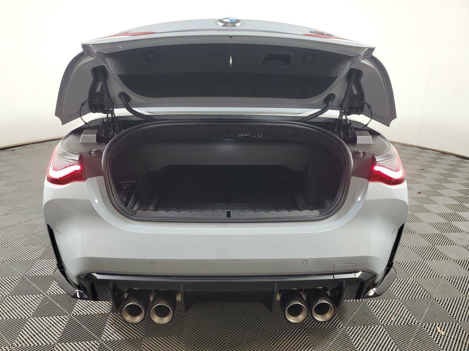 Used 2024 BMW M4 xDrive Competition w/ M Driver's Package AWD/4WD image 9