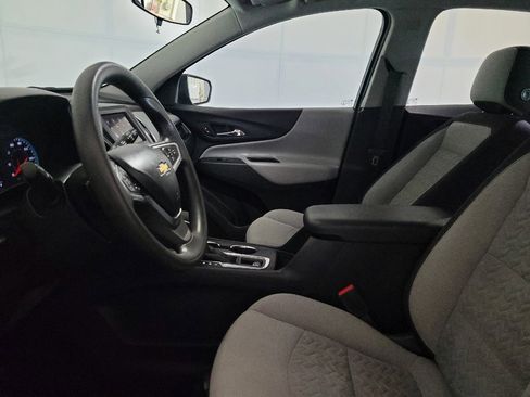 Used 2022 Chevrolet Equinox LS FWD image 17