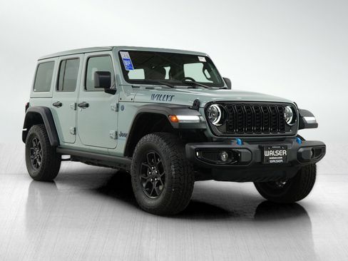 Used 2024 Jeep Wrangler Unlimited AWD/4WD image 7