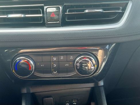 Used 2026 Chevrolet TrailBlazer LT FWD image 15