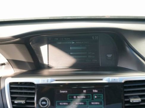 Used 2015 Honda Accord Touring image 39