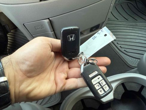 Used 2016 Honda Odyssey EX-L image 39