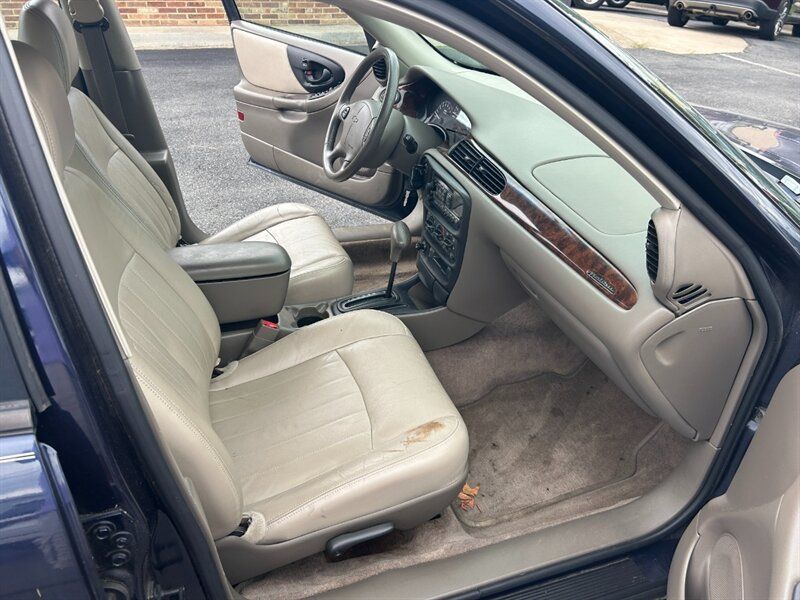 Used 2000 Chevrolet Malibu LS w/ Preferred Equipment Group 1 FWD image 12