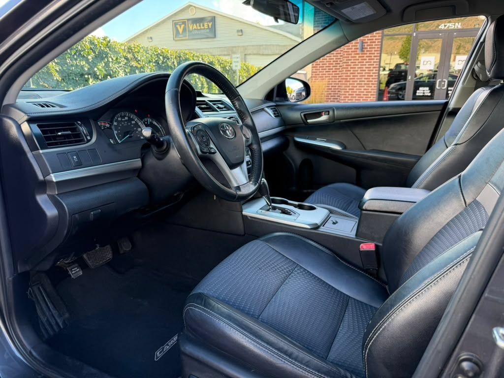 Used 2012 Toyota Camry SE FWD image 15