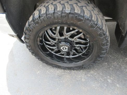 Used 2020 Chevrolet Silverado 2500 LTZ w/ LTZ Convenience Package AWD/4WD image 13