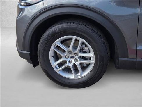 New 2026 Ford Explorer Active w/ Active Comfort Package RWD image 10