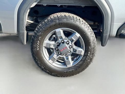 Used 2026 GMC Sierra 2500 SLE w/ SLE Value Package; image 36
