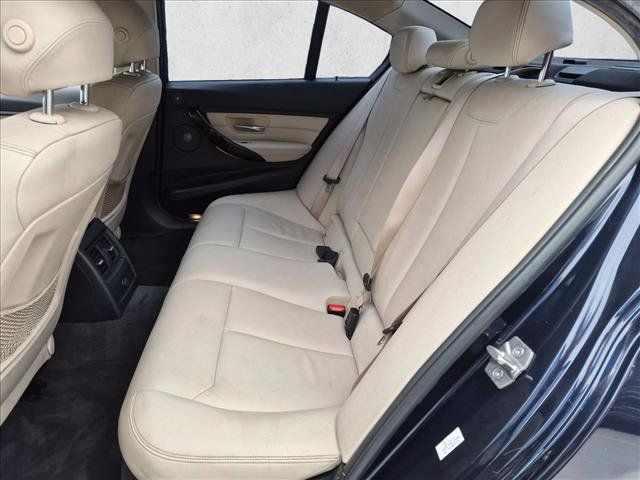 Used 2015 BMW 328i Sedan RWD image 18