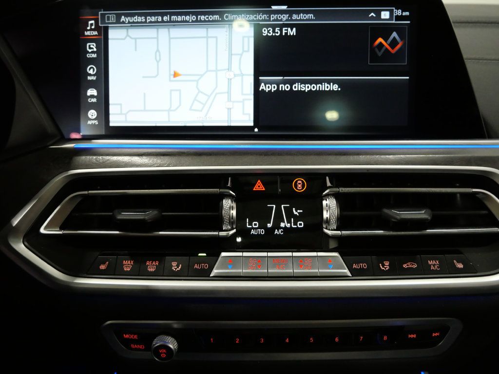 Used 2022 BMW X5 xDrive40i w/ Premium Package AWD/4WD image 21