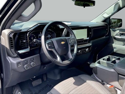 Used 2023 Chevrolet Silverado 1500 LT AWD/4WD image 14