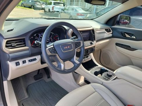 Used 2023 GMC Acadia Denali w/ Trailering Package FWD image 13